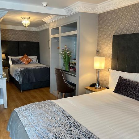 Tf Royal Hotel & Theatre Castlebar Eksteriør bilde