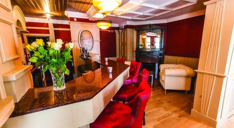Tf Royal Hotel & Theatre Castlebar Eksteriør bilde